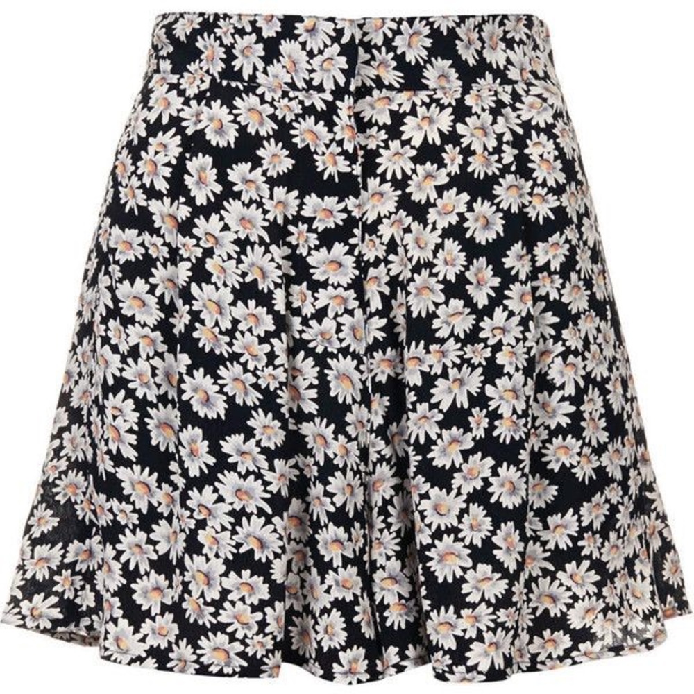 Topshop floral shorts - Picture 1 of 2